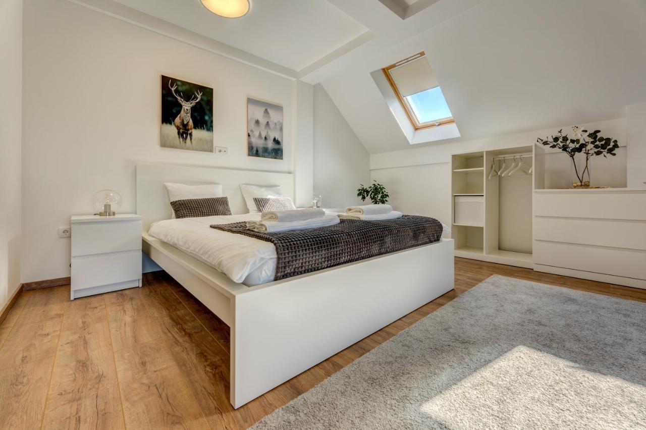 Grey Mountain Apartment *